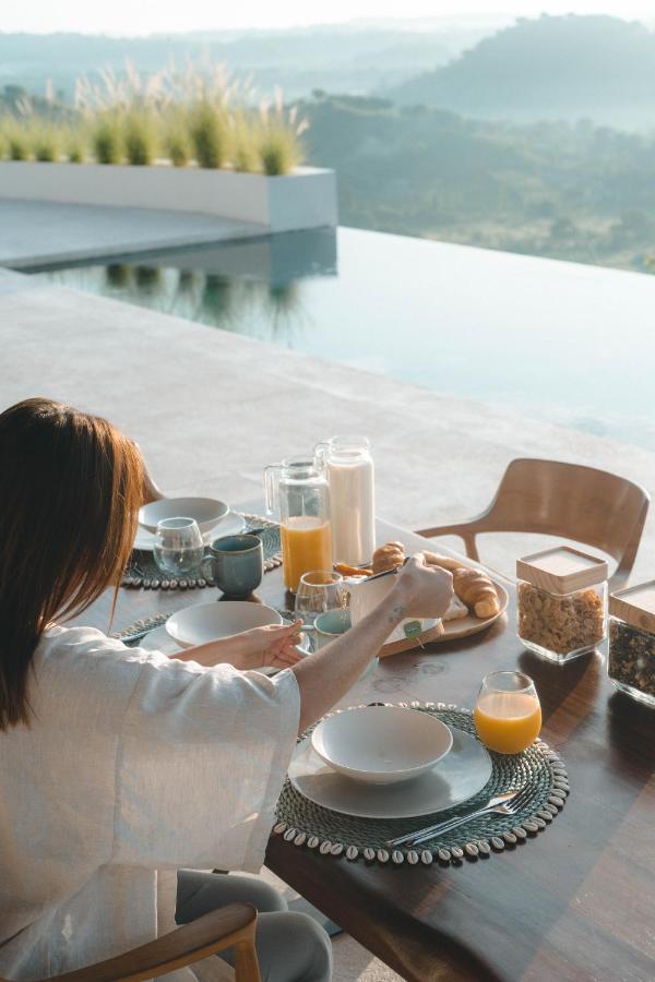 Luxury Ocean View Villas With Private Cook And Free Gym Membership Kuta  Exterior photo